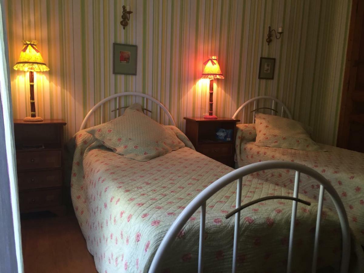 Domaine De Brousson Bed and Breakfast La Tour-sur-Orb Exteriör bild